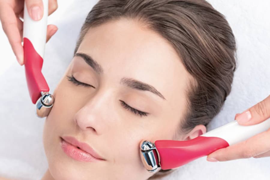 Hydradermie y maderoterapia facial en Fene